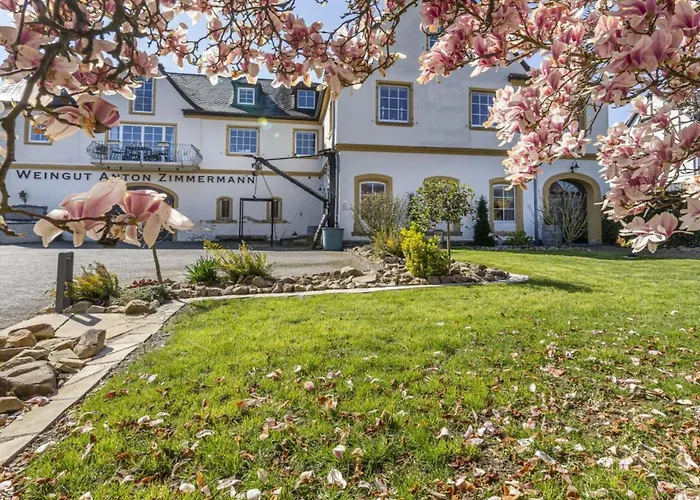아파트 Anton Zimmermann Winery 베른카슈텔쿠에스